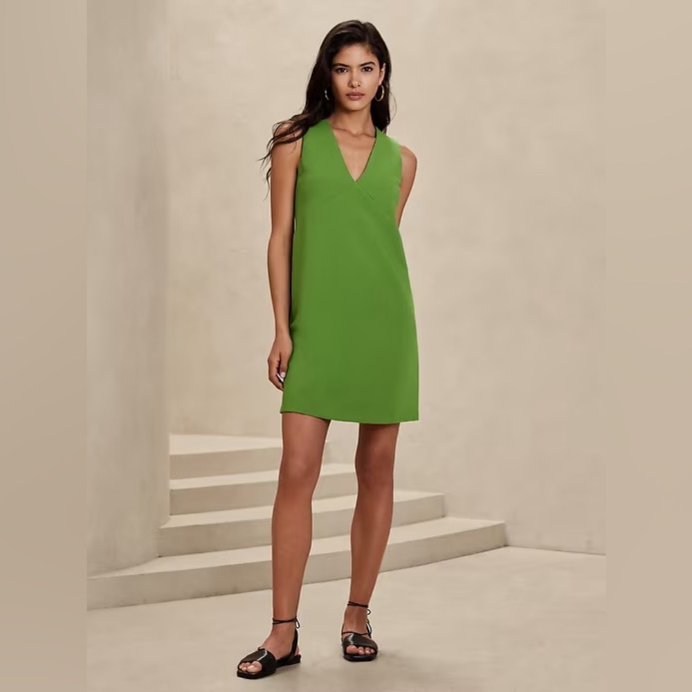 Banana Republic Factory V Neck A-Line Mini Shift Dress Green 14 NWT Sleeveless
